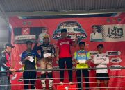Crosser Astra Honda Tapaki Podium Tertinggi Balap Pembuka KejurnasMotocross 2023