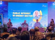Hadiri Peluncuran Buku Karya Arcandra Tahar, Dirut PLN: “Sangat Strategis dan Mudah Dimengerti”