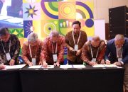 PLN Teken Perjanjian Layanan REC ke Tiga Perusahaan Manufaktur