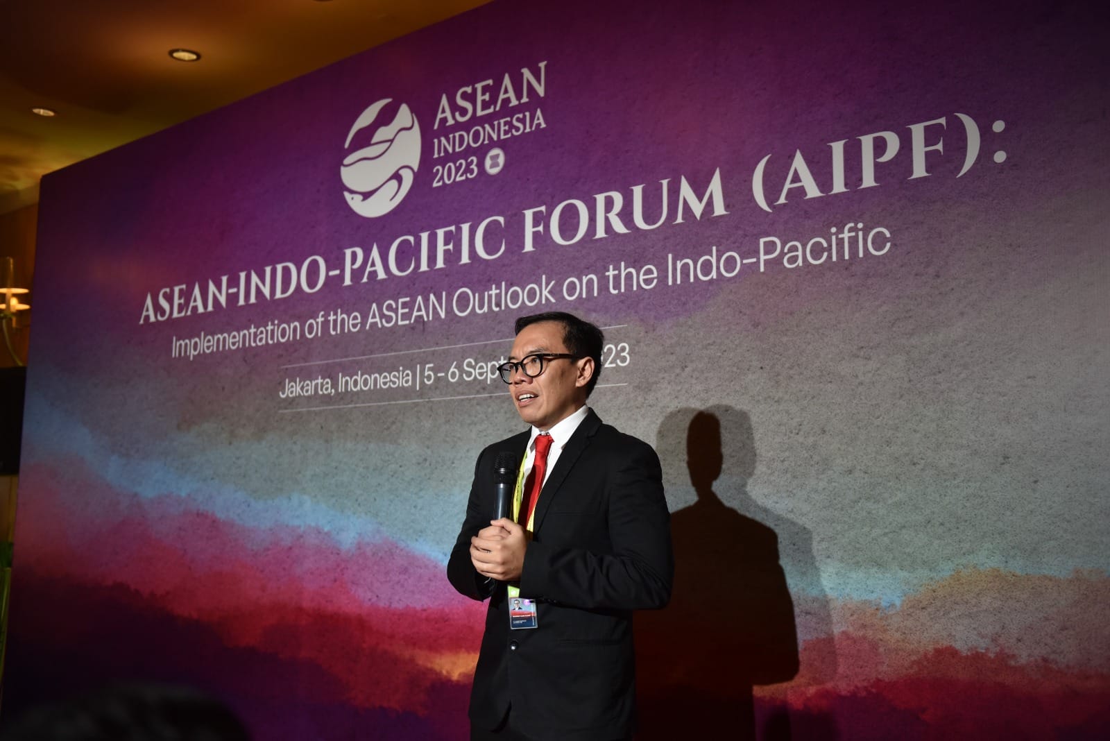 Direktur Digital Business Telkom Muhamad Fajrin Rasyid di Forum AIPF, Jakarta, (6/9)lalu. ( Foto : Istimewa )