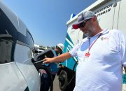 Gunakan SPKLU PLN, Crew Dorna Sport: It’s Very Good and Very Fast