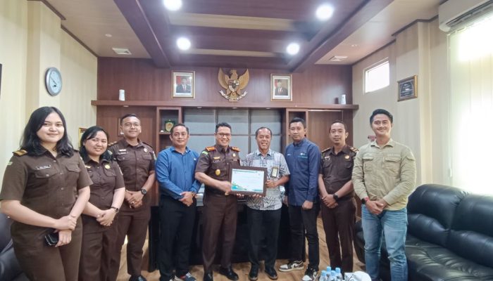 PLN Berikan Apresiasi Stakeholder kepada Kejari Sorong