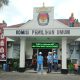 Petugas PLN melakukan siaga kelistrikan di kantor Komisi Pemilihan Umum Kota Bandar Lampung untuk menyukseskan Pemilu 2024. ( Foto : Istimewa )