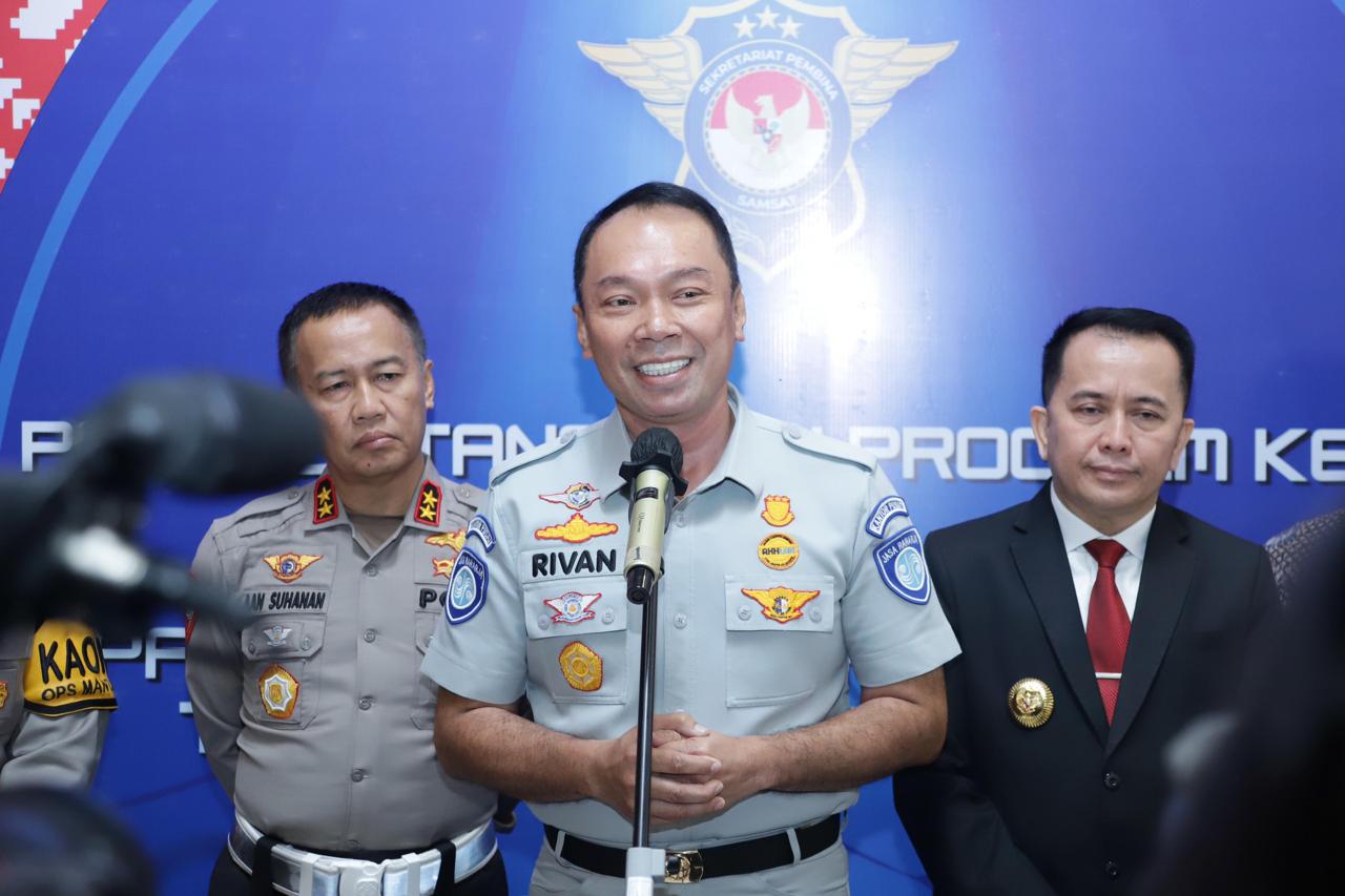 Direktur Utama Jasa Raharja Rivan A. Purwantono ketika menyampaikan sambutan dalam kegiatan rapat bersama pembina Samsat Nasional. ( Foto : Istimewa )