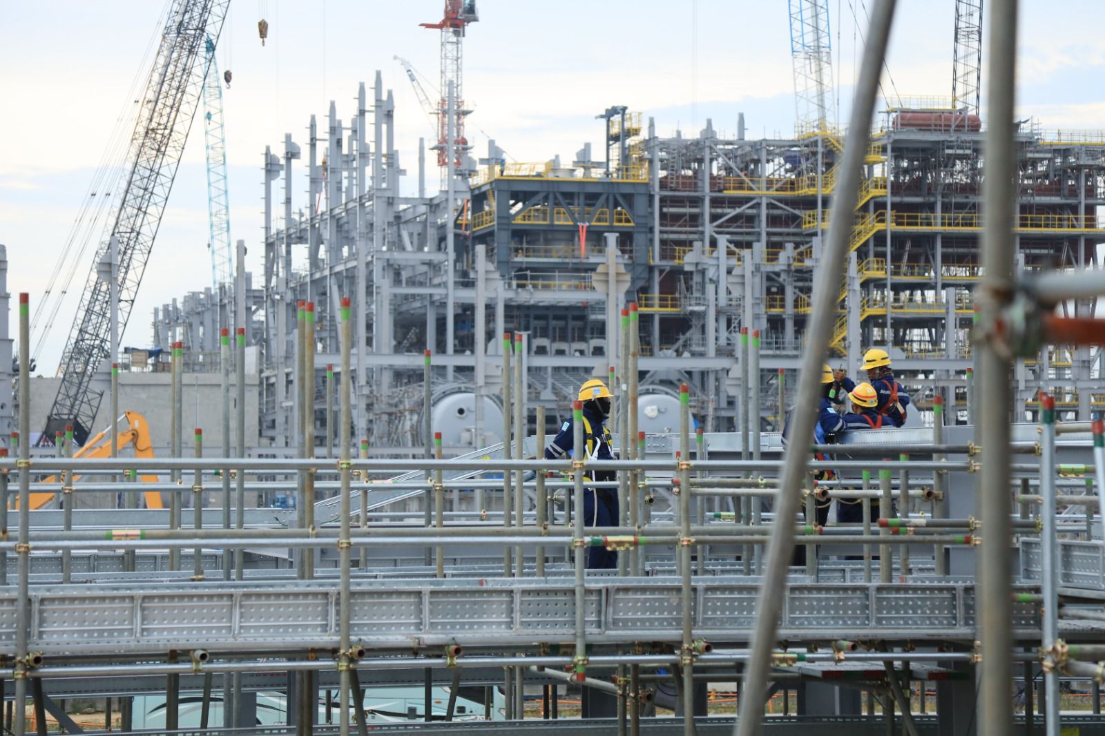 Proyek _smelter_ milik PT Freeport Indonesia di Kawasan Industri Gresik, Jawa Timur. ( Foto : Istimewa )