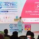 Kepala Staf Kepresidenan Indonesia sekaligus Ketua Umum Perkumpulan Industri Kendaraan Listrik Indonesia (Periklindo) Jenderal TNI (Purn) Moeldoko saat menyampaikan sambutannya dalam pembukaan Periklindo Electric Vehicle Show (PEVS) di JIEXPO Kemayoran, Jakarta pada Selasa (30/4). ( Foto : Istimewa )