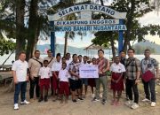 Astra Motor Papua Beri Beasiswa Bagi Siswa Berprestasi di Kampung Enggros