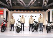 Honda Scoopy Generasi Terbaru Siap Mencuri Perhatian Pecinta Skutik Unik dan Fashion