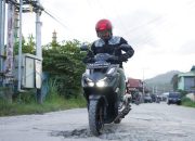 Tips #Cari_Aman Saat Berkendara di Jalan Beton dari Astra Motor Papua