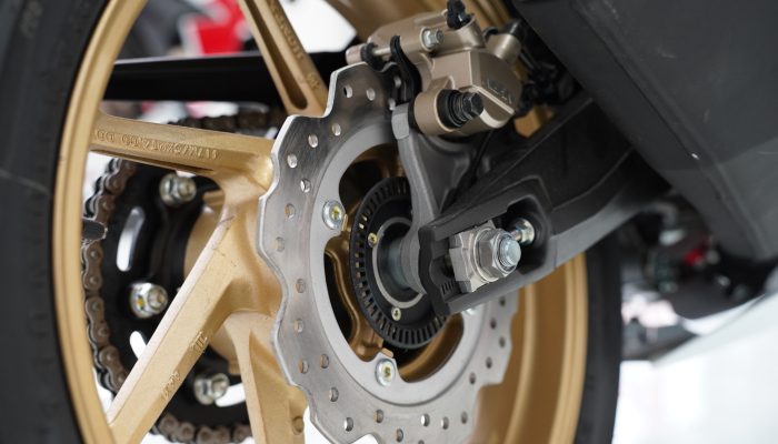 Pentingnya Merawat Cakram Rem pada Sepeda Motor Honda