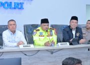 Menteri Perhubungan, Kakorlantas Polri, dan Dirut Jasa Raharja Tinjau Command Center KM 29 Sekaligus Doa Bersama untuk Kelancaran Operasi Ketupat 2025