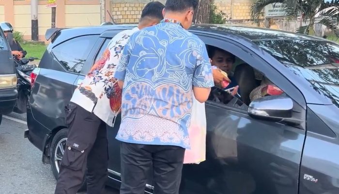 Astra Motor Papua Berbagi Berkah Ramadan,160 Paket Nasi Ayam dan Takjil di Kotaraja