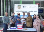 Freeport Indonesia Serahkan Bantuan 6.000 Dosis Vaksin DBD kepada Pemkab Mimika