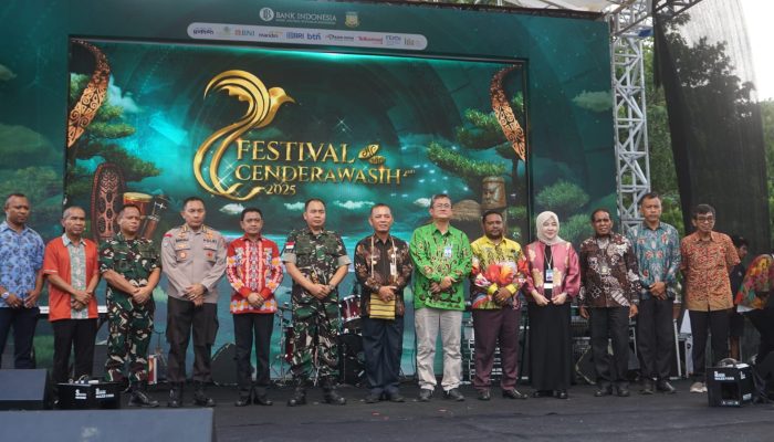 Festival Cenderawasih 2025 Resmi Dibuka, Dorong Berbagai Sumber Pertumbuhan Ekonomi Baru Papua