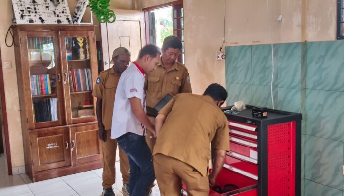 Dorong Peningkatan Grade Jurusan TSM, Astra Motor Papua Kunjungi SMKN 2 Nabire 