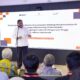 Menteri Koordinator Bidang Perekonomian RI (Menko Perekonomian) Airlangga Hartarto saat memberikan keynote speech pada acara monitoring pelaksanaan program pemagangan lulusan perguruan tinggi di lingkungan TelkomGroup yang berlokasi di Telkom Landmark Tower (TLT) Jakarta, pada Selasa (2/12). ( Foto : Istimewa )