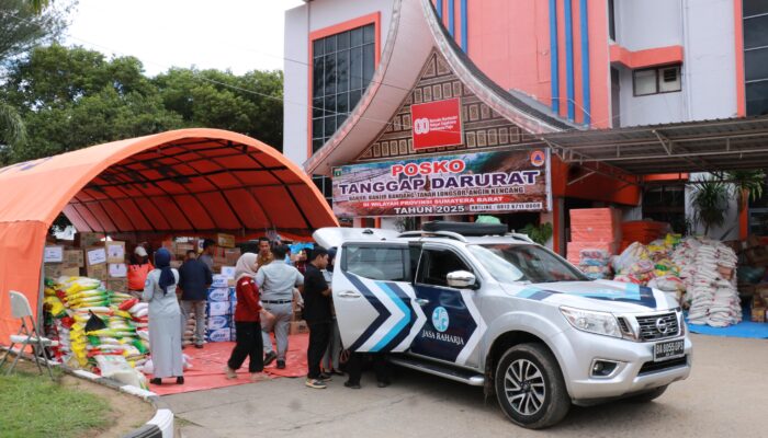 Jasa Raharja Serahkan Bantuan di Lubuk Minturun, Sumatra Barat,Pascabencana Banjir Bandang dan Tanah Longsor