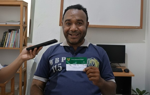 Victor warga binaan di Lapas Abepura mendapatkan layanan JKN.( Foto : Istimewa )