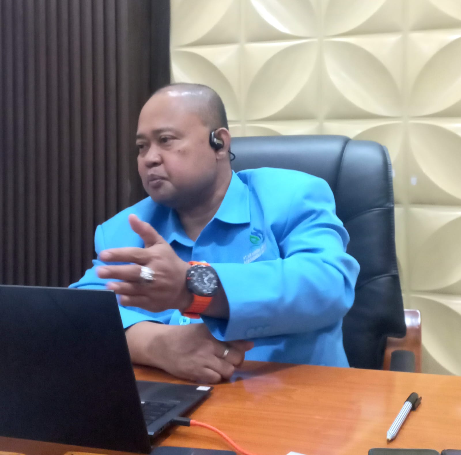 Direktur Utama PT Air Minum Jayapura, Entis Sutisna. ( Foto : Istimewa )