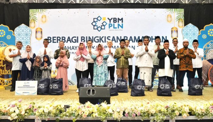 Momentum Ramadan, YBM PLN UIP MPA Salurkan Ratusan Bingkisan di Jayapura