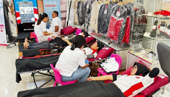 Sambut HUT Astra Motor ke-56, Astra Motor Tanah Hitam Gelar Showroom Event Donor Darah