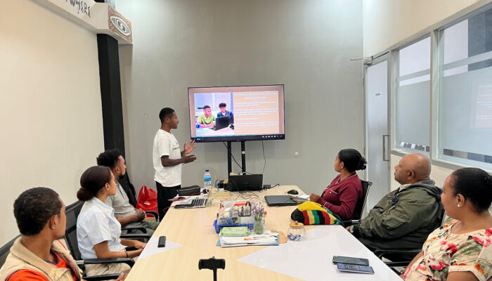 Sagu Foundation Bekali Anak Papua Bahasa Inggris dan Desain Grafis
