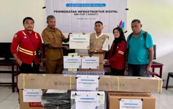 PLN UIP MPA Perkuat Transformasi Pendidikan Melalui Peningkatan Infrastruktur Digital SMA PGRI 2 Kairatu